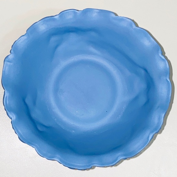 Vtg 60’s Blue Wedgewood Jasperware Style Cameo Compote Pedestal Vanity Dish - Picture 5 of 6